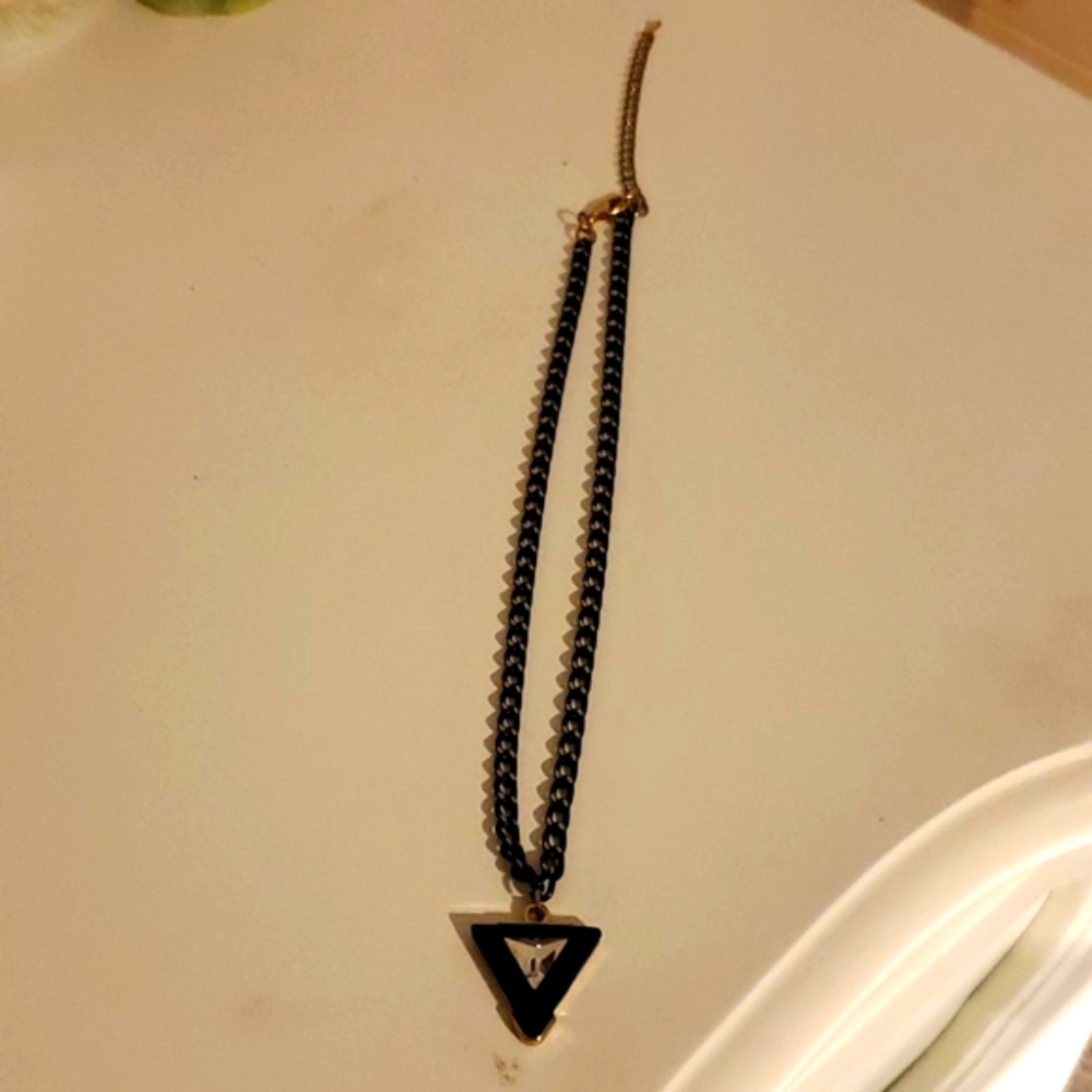 Nicki Minaj rhinestone center triangular necklace